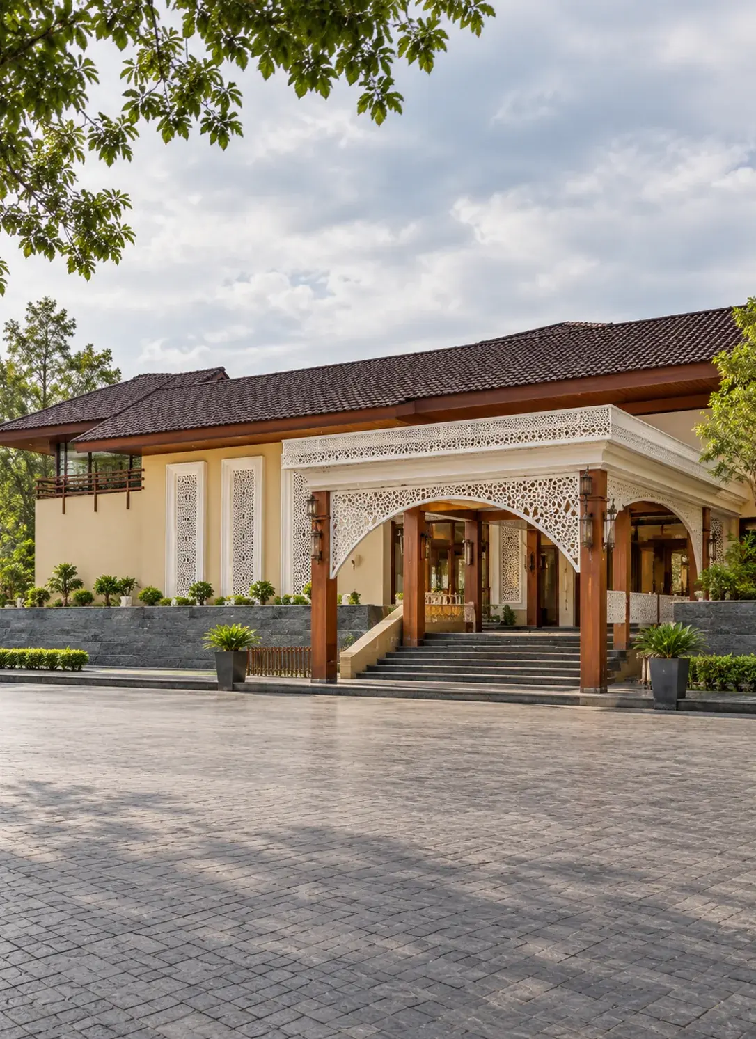 Taj Dal View, Srinagar exterior